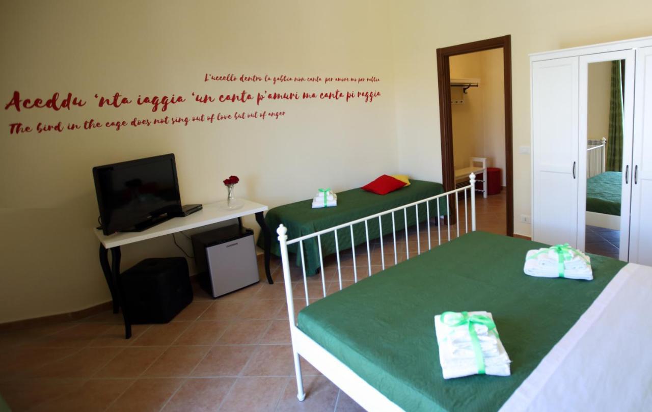 Ciuri Ri Zagara Panzió Cinisi Kültér fotó